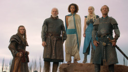 extant_GameOfThrones_3x10-Mhysa_6164