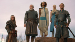 extant_GameOfThrones_3x10-Mhysa_6174