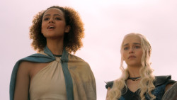 extant_GameOfThrones_3x10-Mhysa_6187