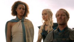 extant_GameOfThrones_3x10-Mhysa_6199