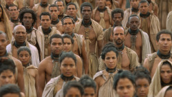 extant_GameOfThrones_3x10-Mhysa_6230