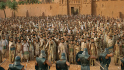 extant_GameOfThrones_3x10-Mhysa_6245