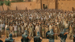 extant_GameOfThrones_3x10-Mhysa_6246