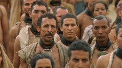 extant_GameOfThrones_3x10-Mhysa_6254