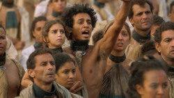 extant_GameOfThrones_3x10-Mhysa_6272