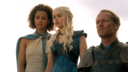 extant_GameOfThrones_3x10-Mhysa_6297