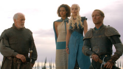 extant_GameOfThrones_3x10-Mhysa_6315
