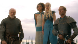 extant_GameOfThrones_3x10-Mhysa_6317