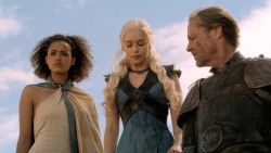 extant_GameOfThrones_3x10-Mhysa_6332