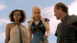 extant_GameOfThrones_3x10-Mhysa_6334