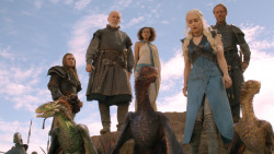 extant_GameOfThrones_3x10-Mhysa_6346