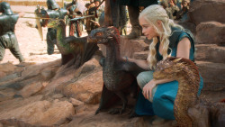 extant_GameOfThrones_3x10-Mhysa_6358