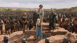 extant_GameOfThrones_3x10-Mhysa_6370
