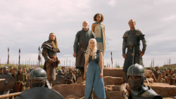 extant_GameOfThrones_3x10-Mhysa_6377