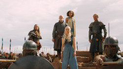 extant_GameOfThrones_3x10-Mhysa_6379