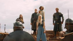 extant_GameOfThrones_3x10-Mhysa_6380