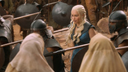 extant_GameOfThrones_3x10-Mhysa_6398