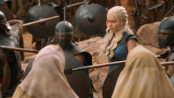 extant_GameOfThrones_3x10-Mhysa_6401