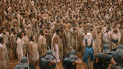 extant_GameOfThrones_3x10-Mhysa_6410
