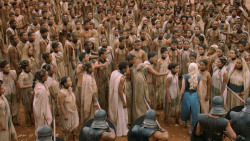 extant_GameOfThrones_3x10-Mhysa_6412