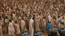 extant_GameOfThrones_3x10-Mhysa_6413