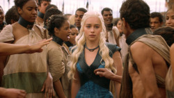 extant_GameOfThrones_3x10-Mhysa_6418