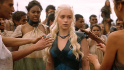 extant_GameOfThrones_3x10-Mhysa_6420