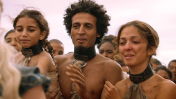 extant_GameOfThrones_3x10-Mhysa_6426