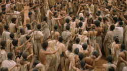 extant_GameOfThrones_3x10-Mhysa_6432