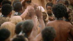 extant_GameOfThrones_3x10-Mhysa_6438