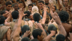 extant_GameOfThrones_3x10-Mhysa_6453
