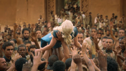 extant_GameOfThrones_3x10-Mhysa_6455