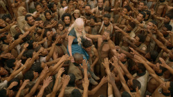 extant_GameOfThrones_3x10-Mhysa_6464