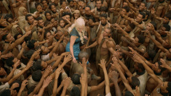 extant_GameOfThrones_3x10-Mhysa_6465