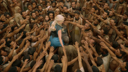 extant_GameOfThrones_3x10-Mhysa_6467