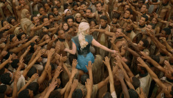 extant_GameOfThrones_3x10-Mhysa_6469