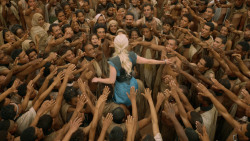 extant_GameOfThrones_3x10-Mhysa_6470
