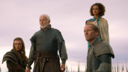 extant_GameOfThrones_3x10-Mhysa_6475