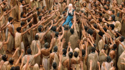 extant_GameOfThrones_3x10-Mhysa_6477