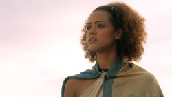 extant_GameOfThrones_3x10-Mhysa_6484