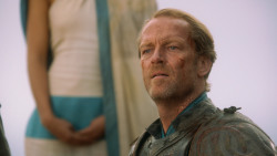extant_GameOfThrones_3x10-Mhysa_6495