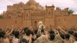 extant_GameOfThrones_3x10-Mhysa_6498