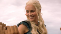 extant_GameOfThrones_3x10-Mhysa_6501