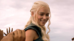 extant_GameOfThrones_3x10-Mhysa_6502
