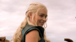 extant_GameOfThrones_3x10-Mhysa_6503