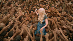 extant_GameOfThrones_3x10-Mhysa_6505