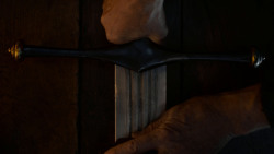 extant_GameOfThrones_4x01-TwoSwords_0050