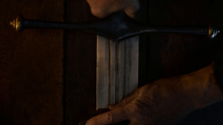 extant_GameOfThrones_4x01-TwoSwords_0051