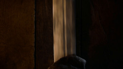 extant_GameOfThrones_4x01-TwoSwords_0056