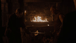 extant_GameOfThrones_4x01-TwoSwords_0091